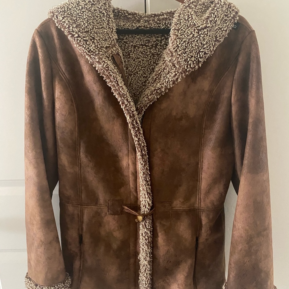 SKEA Super soft Suede w/ soft interior and trim